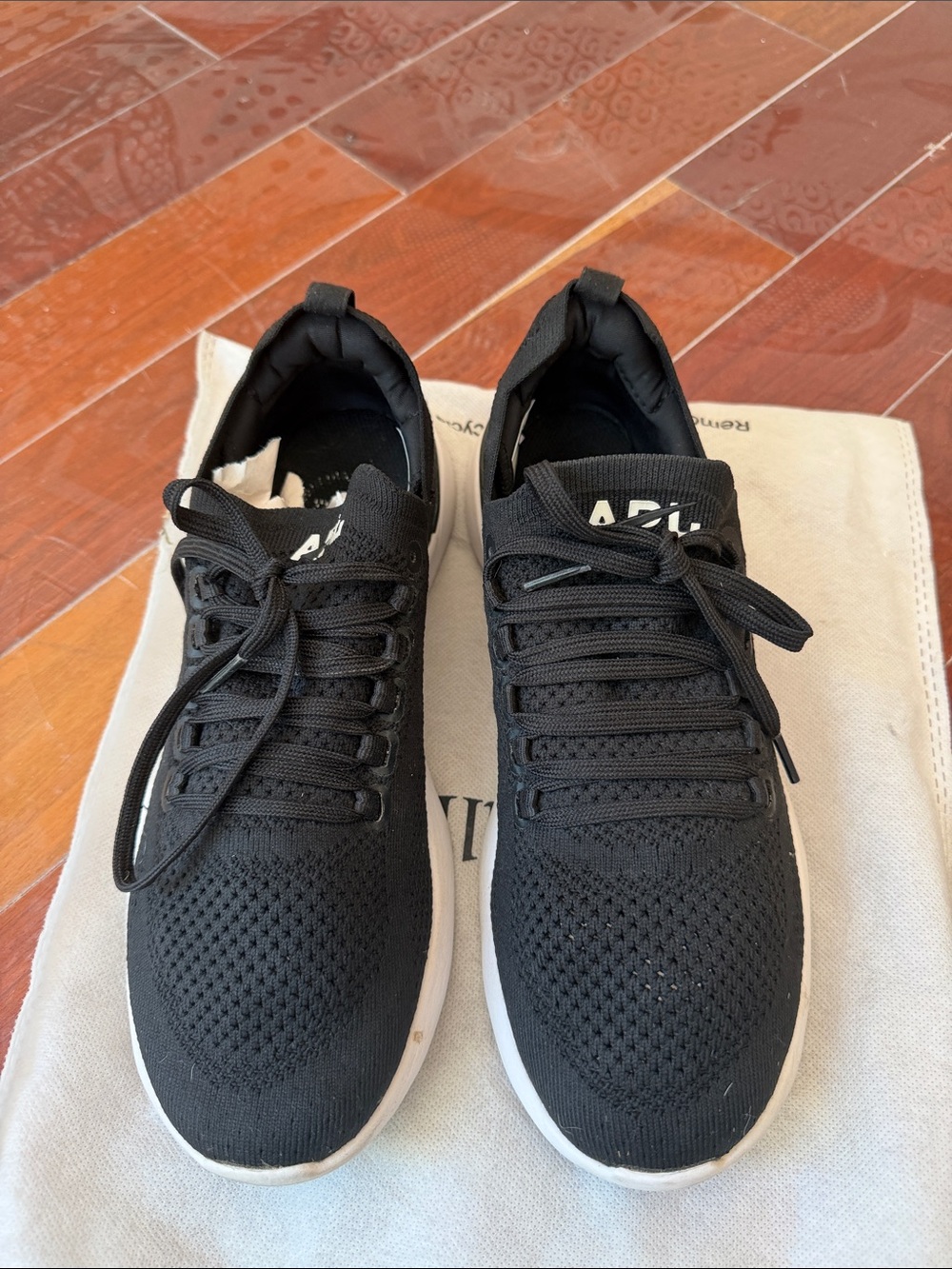 APL sneakers Techloom Breeze size 9